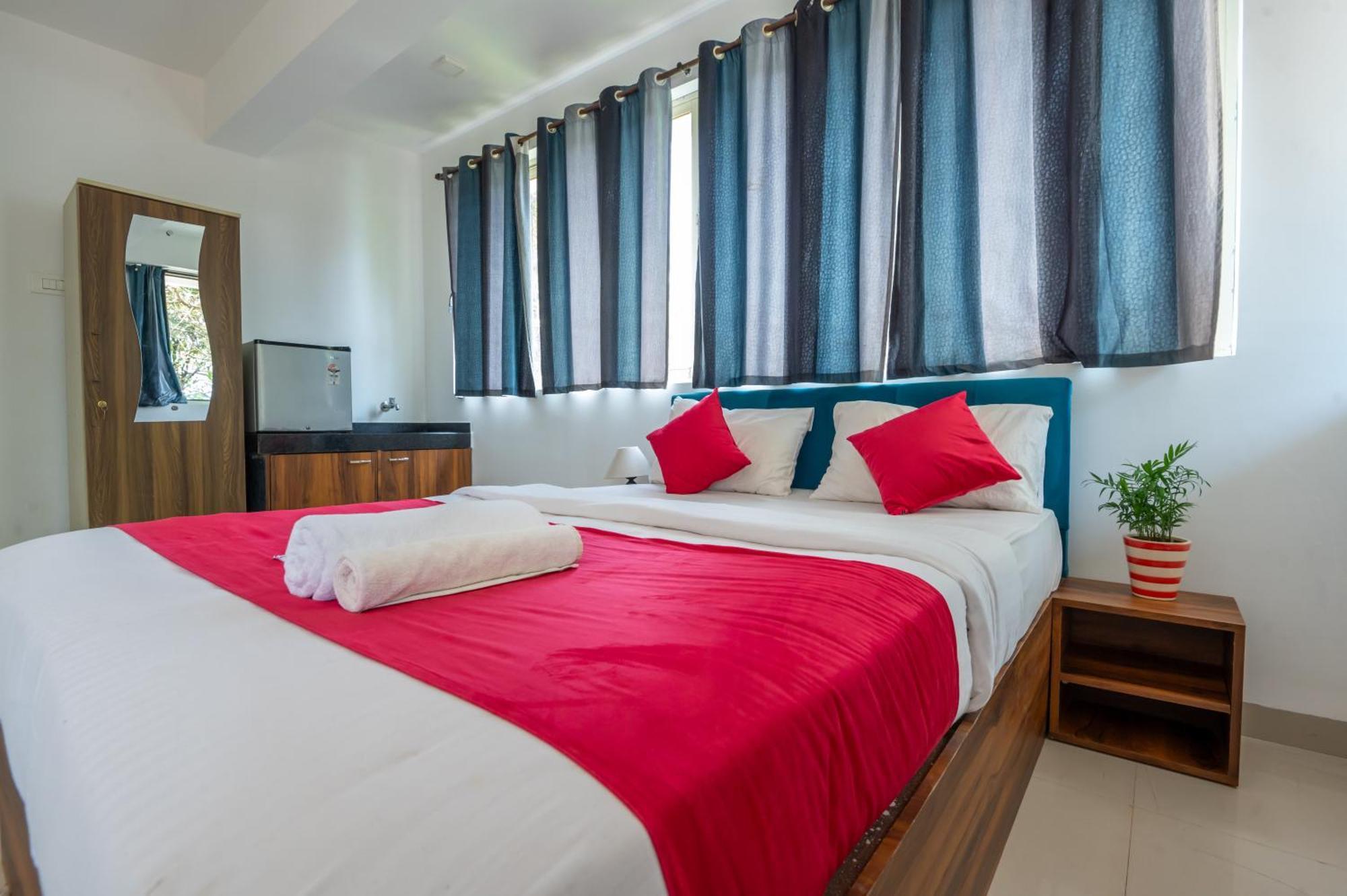 Morjim Sea Waves-Beach Front Hotel Luaran gambar