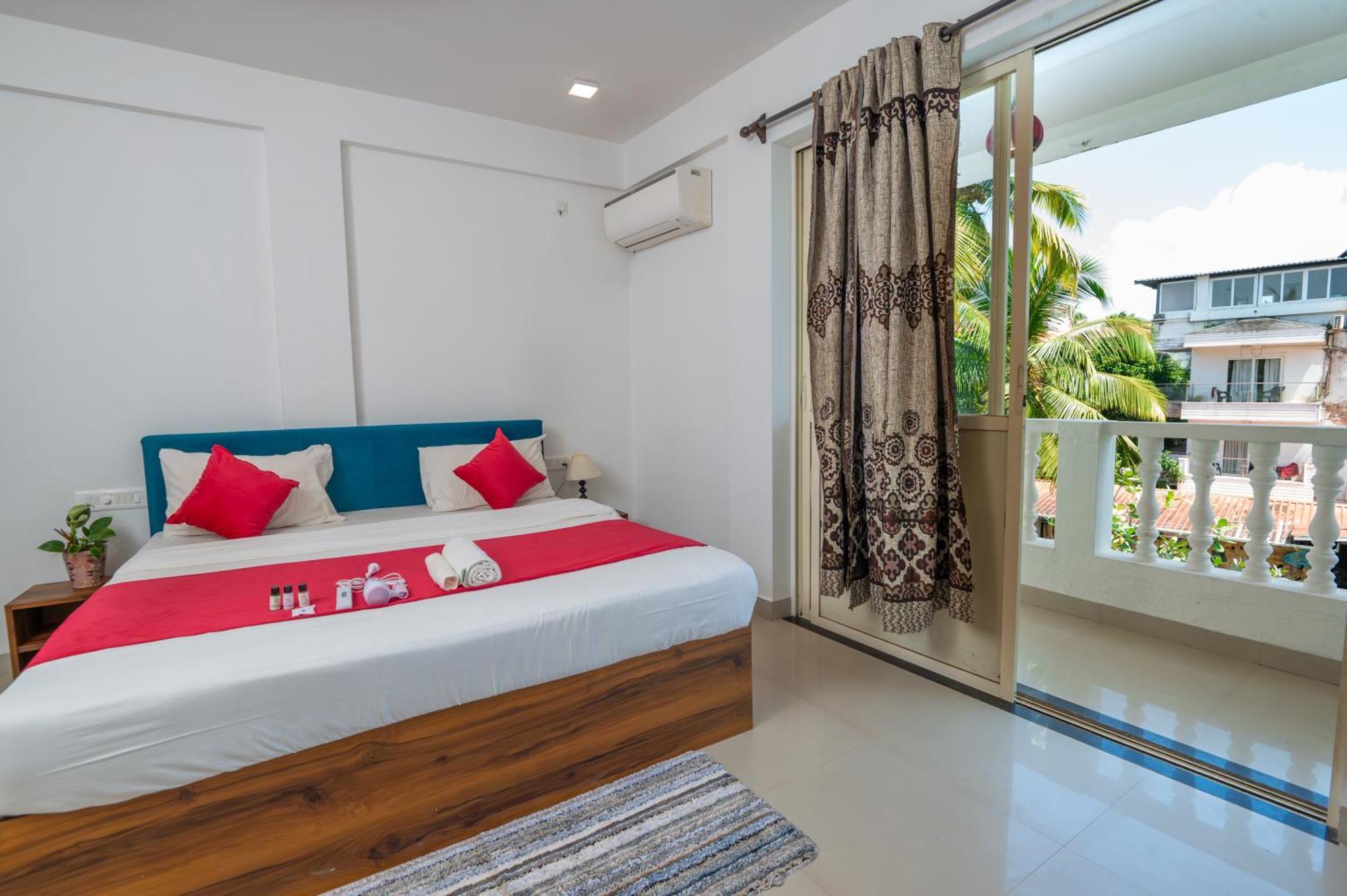 Morjim Sea Waves-Beach Front Hotel Luaran gambar