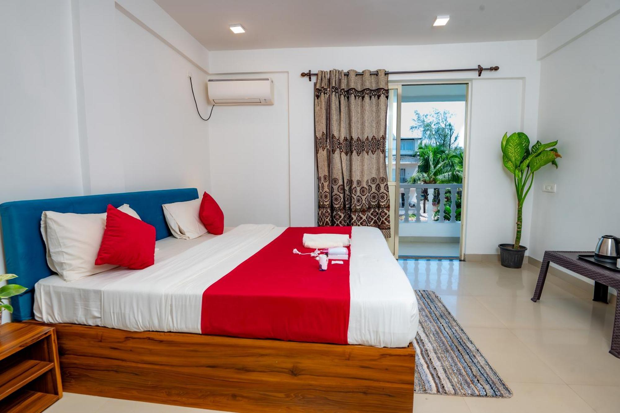 Morjim Sea Waves-Beach Front Hotel Luaran gambar