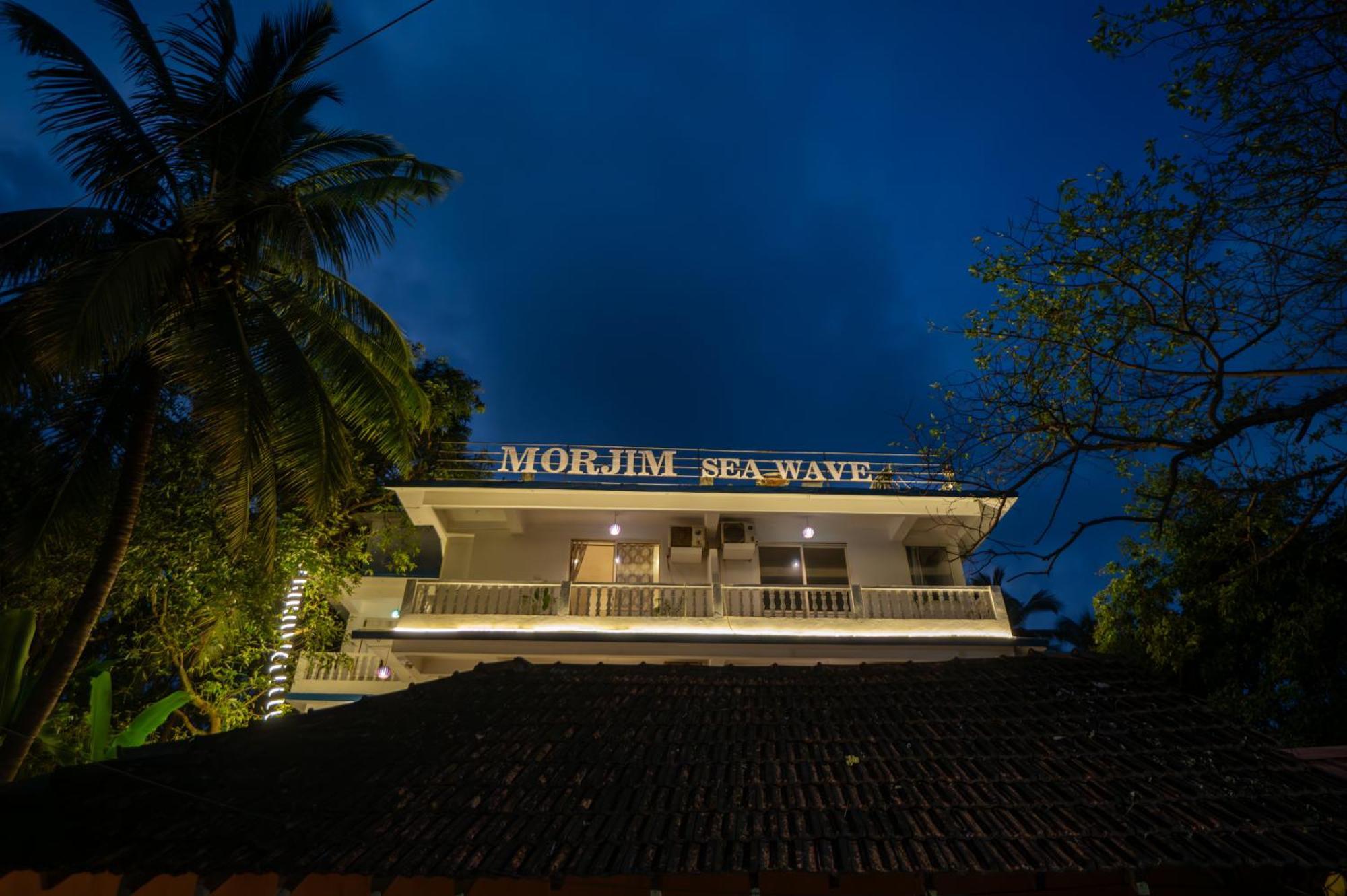 Morjim Sea Waves-Beach Front Hotel Luaran gambar